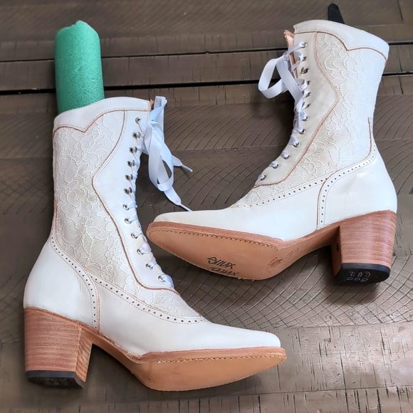 Oak Tree Farms Biddy White Lace Up Western Victorian Heel Boots Sz 9 NWOT - Picture 7 of 16